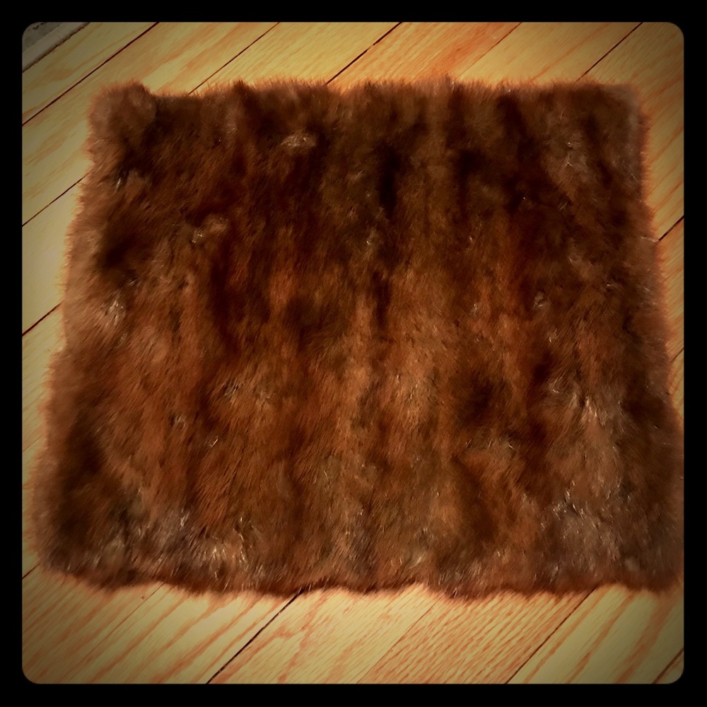 Fur clutch handbag / muff (vintage)